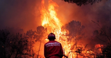 Stire din Eveniment : MAE / Atenționare de călătorie în Portugalia. Cod roșu de caniculă și incendii