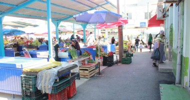 Ce mare supărare au clienții și comercianții din Piața Griviței - 2