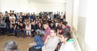 Stire din Sănătate : Ce s-a întâmplat, azi, la penitenciarul Poarta Albă