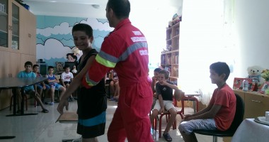 Lecții de prim ajutor pentru copiii din centrele de plasament - 2