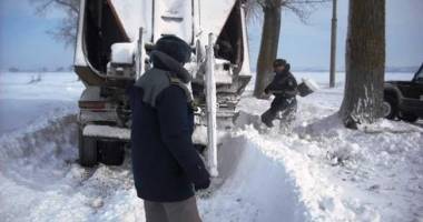 Stire din Eveniment : SALVAȚI dintre NĂMEȚI, de polițiști