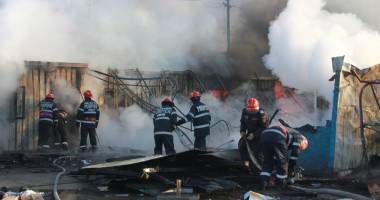 Ce spun anchetatorii despre piromanul care a vrut să dea foc firmei fratelui său