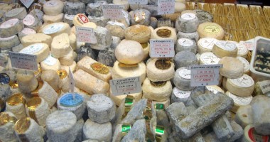 Stire din Diverse : De ce e bine să mâncăm brânzeturi mucegăite