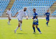 Stire din Sport : Farul are pregătită lesa pentru "câini"