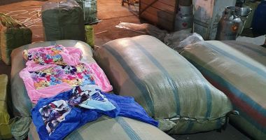 GALERIE FOTO / Bunuri în valoare de peste 3.400.000 lei, susceptibile a fi contrafăcute, depistate în Portul Constanța - 2