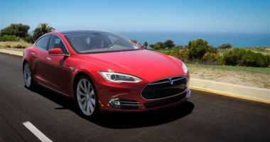 Stire din Auto : Directorul Tesla, vești îmbucurătoare. Deschide prima fabrică în Europa