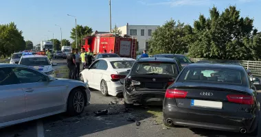 Ce spun polițiștii despre accidentul cu cinci mașini din Eforie