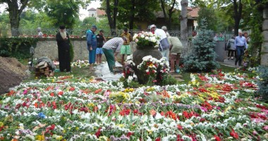 Dumnezeu să-l odihnească între cei sfinți! - 3