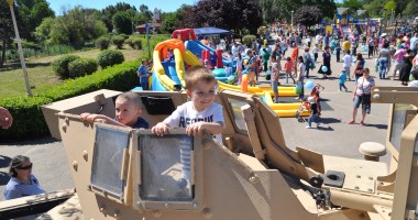 Galerie FOTO. Militarii de-o șchioapă din Orășelul Piticilor - 4