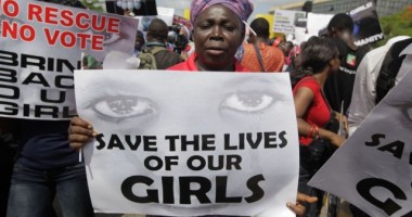 Stire din Actualitate : Nigeria: Știm unde se află sutele de fete răpite