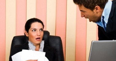 Stire din Diverse : Cum să te porți cu șeful care nu te simpatizează