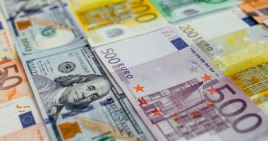 Stire din Economie : Rezervele valutare ale României s-au diminuat cu 1,51%