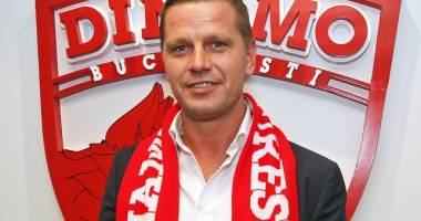 Stire din Sport : Flavius Stoican, din nou la Dinamo București