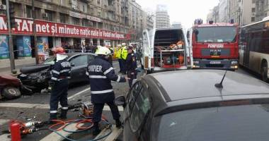 Galerie FOTO!  DOI MORȚI și ȘASE RĂNIȚI, într-un grav accident rutier - 2