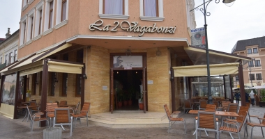 Serghei Mizil invită constănțenii să-i guste "haleala criminală" la restaurantul "La 2 Vagabonzi" - 2