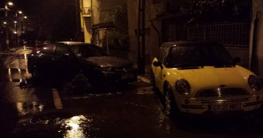 POTOP LA CONSTANȚA / Ploaia torențială a INUNDAT mai multe bulevarde / Galerie foto - 11