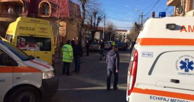 GALERIE FOTO / ACCIDENT RUTIER GRAV ÎN CONSTANȚA / MICROBUZ PLIN CU ELEVI LOVIT ÎN PLIN. TREI COPII, LA SPITAL - 4