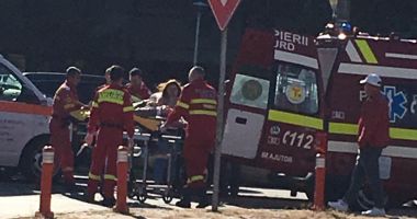 GALERIE FOTO / Accident rutier în intersecția de la Dacia. Două persoane au fost rănite - 3