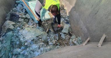 Deșeuri de sticlă spartă, descoperite la P.T.F. Negru Vodă - 3