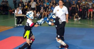 Titluri de campioni pentru sportivii de la CS Medgidia, la Cupa României-Kick Light - 3
