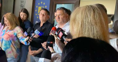 Emoții mari, înainte de aflarea rezultatelor alegerilor la sediul PNL Constanța - 3