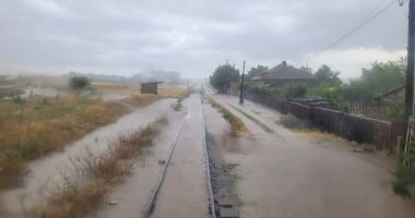 Foto / Călători, trenuri anulate astăzi, inclusiv la Constanța, din cauza daunelor produse de ploile torențiale - 2