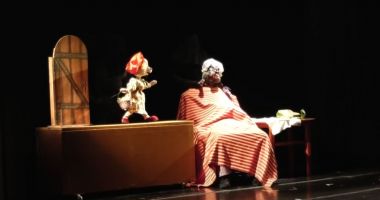 Stire din Cultură-Educație : „Poveste cu... Scufița Roșie” în dublă reprezentație la Teatrul pentru Copii