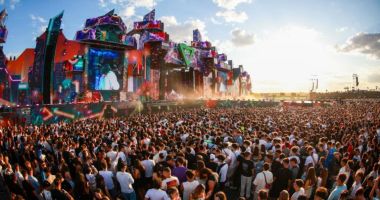 Stire din Actualitate : Cătălin Predoiu anunţă verificări după încheierea festivalului "Beach, Please!"