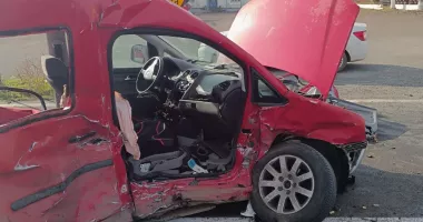 UPDATE Accident grav în zona Hanul Morilor, în a doua zi de Crăciun. Patru copii au ajuns la spital - 3