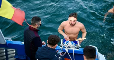 Bobotează cu credință și curaj la Medgidia. Campion mondial, câștigător al ritualului Sfintei Cruci - 3