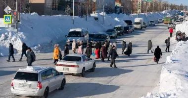 Imagini incredibile cu troienele din Kamceatka. Cum arată viața locuitorilor sub nămeți - 3