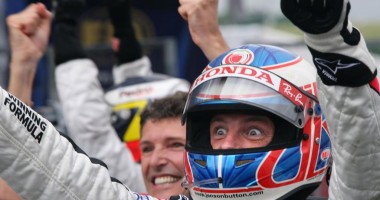 Stire din Sport : Jenson Button a realizat cel mai bun timp pe circuitul de la Jerez