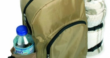 Stire din Eveniment : Rucsac furat de pe plaja Modern, returnat de polițiști
