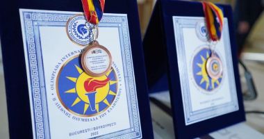 GALERIE FOTO. Două eleve din Constanța au câștigat premiile I și II la Olimpiada Internațională a Elenismului - 3