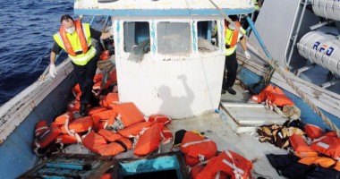 Polițiștii de frontieră constănțeni "curăță" Marea Mediterană de emigranți sirieni / Galerie foto și video - 2