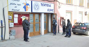 Stire din Cultură-Educație : Spectacol interactiv la Teatrul "Căluțul de mare"