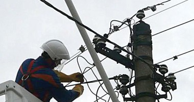 Stire din Cetățenești : SUPĂRAȚI FOC PE ENEL: "Li s-a urcat monopolul la cap!"