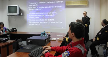 Stire din Eveniment : Marinarii români învață în simulări tactici de luptă / GALERIE FOTO