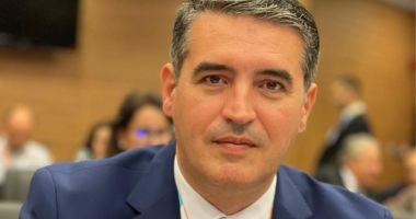Stire din Cultură-Educație : Bacalaureat 2023. Secretar de stat, Florin Lixandru, despre subiectele la probele scrise