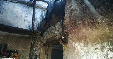 Update! Arde magazia unei case, la Mangalia. O persoană se află înăuntru! - 5