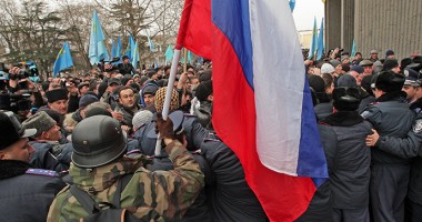 Stire din Actualitate : Posibil referendum privind ALIPIREA Crimeei la Rusia, pe 16 martie
