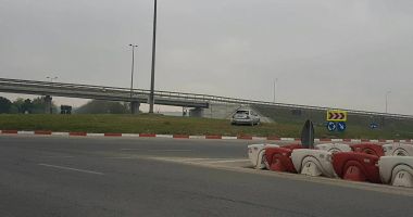 Stire din Eveniment : Galerie foto / Accident spectaculos la Agigea! A intrat cu mașina în sensul giratoriu