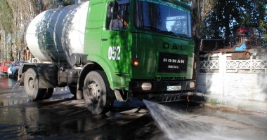 Când se dă undă verde pentru spălarea străzilor constănțene - 2