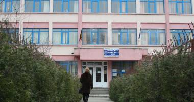 Stire din Eveniment : În alertă! GRENADĂ găsită în curtea unei ȘCOLI din Constanța
