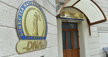 Stire din Eveniment : Oficial de la DNA, despre acuzaţiile de şantaj de la Constanţa