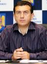 Stire din Politică-Administrație : Prefectul Palaz răspunde: "Nu sunt șmecher, sunt doar profesionist"