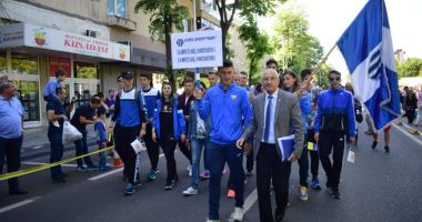 GALERIE FOTO / A început parada de Ziua Constanței. Mii de elevi defilează prin centrul orașului - 7