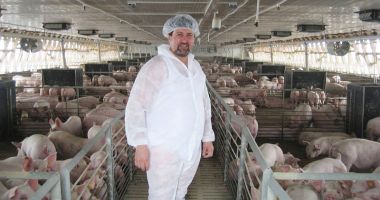 Stire din Economie : 330 de fermieri primesc  94,9 milioane euro