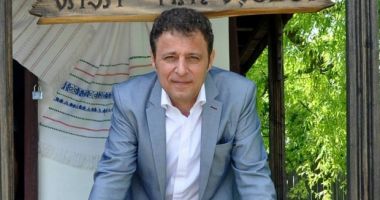 Stire din Politică-Administrație : Fostul liberal Daniel Olteanu s-a înscris în ALDE, cu o zi înaintea votului pe moțiunea de cenzură