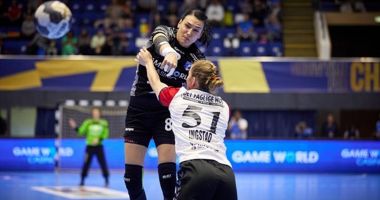 Stire din Sport : CSM București a fost învinsă de danezele de la Esbjerg, în sferturile Ligii Campionilor